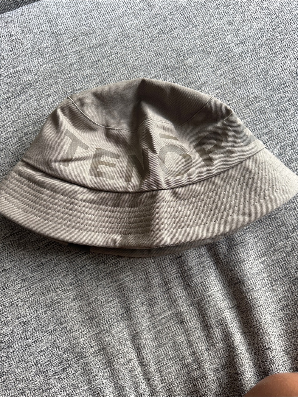 Light Taupe Bucket Hat  Tenore
